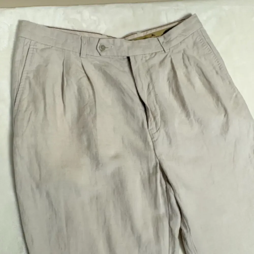 Tommy Bahama Mens Khaki Linen Silk Blend Pleated Pants Fits 34x27 Relaxed Fit